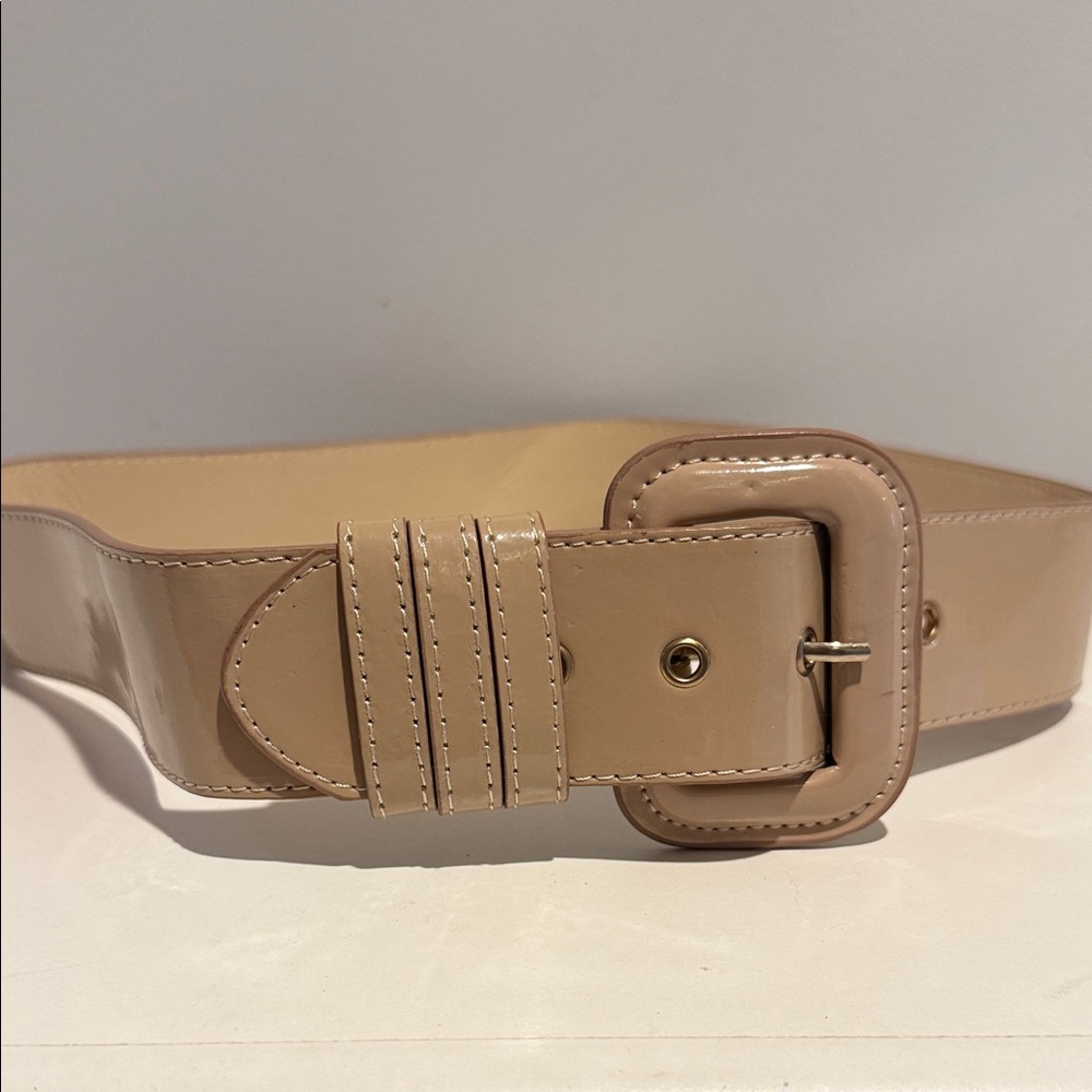 Elegant Tan Belt